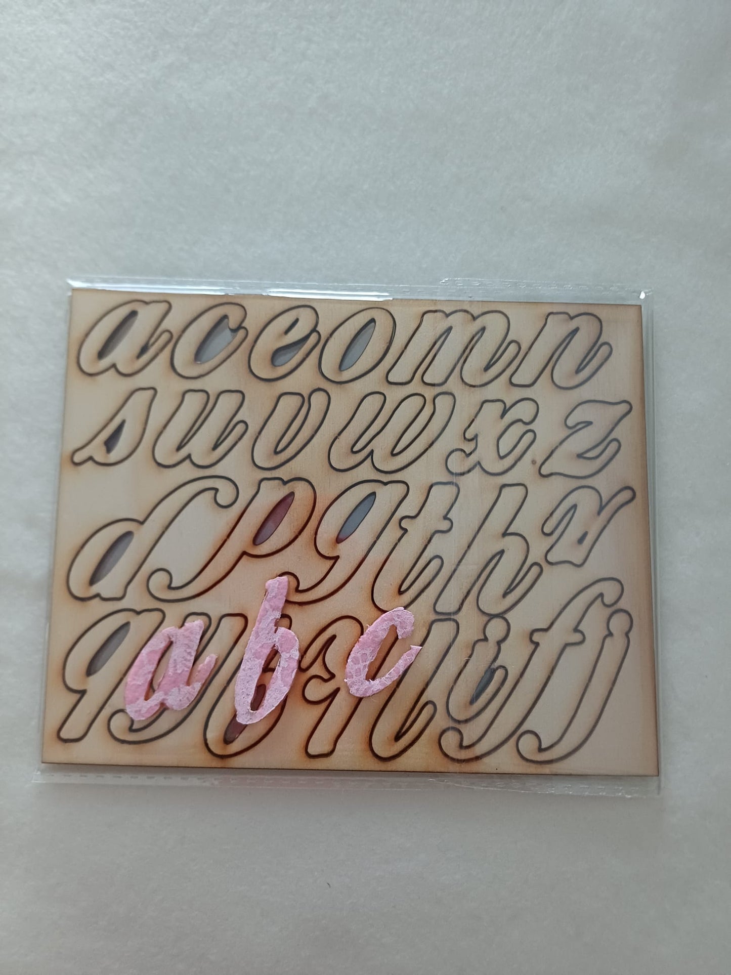 Set di lettere in legno decorative: corsivo e stampatello