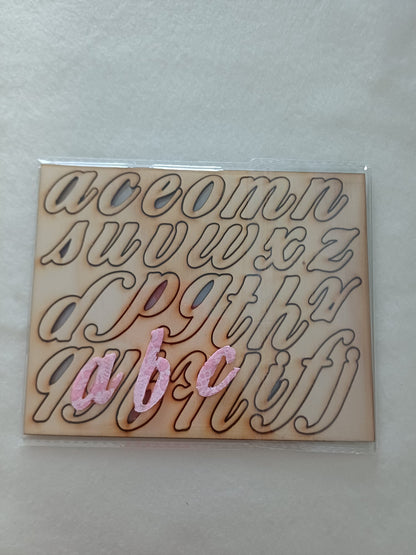 Set di lettere in legno decorative: corsivo e stampatello